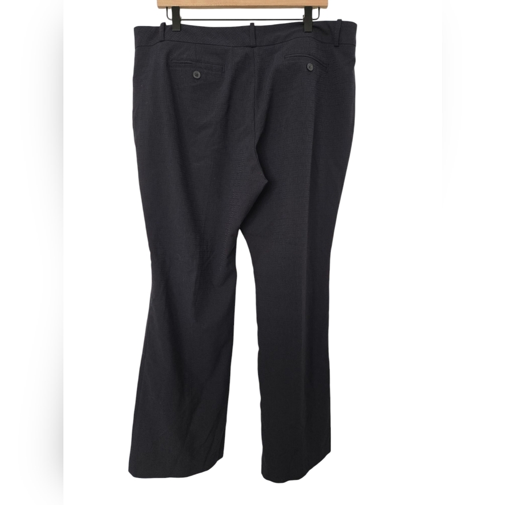 Worthington Modern Fit Classic Black Trousers Size 16p - Picture 2 of 4